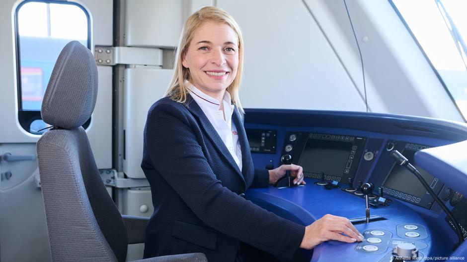 Deutsche Bahn to get first female CEO  --  reports